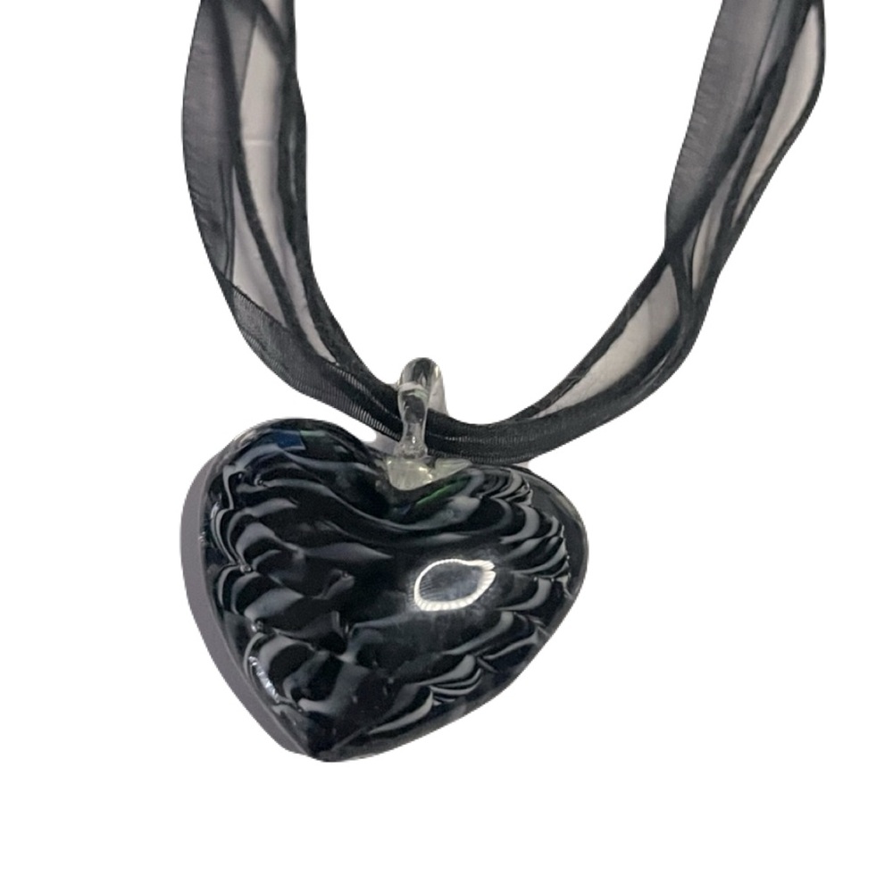 New Handmade Zebra Glass Blown Heavy Heart Gothic Velvet Lace Chocker Necklace